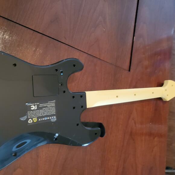 Rockband Harmonix Guitar Playstation Fender Stratocaster mdl: 822151 (No Dongle) - Picture 5 of 7